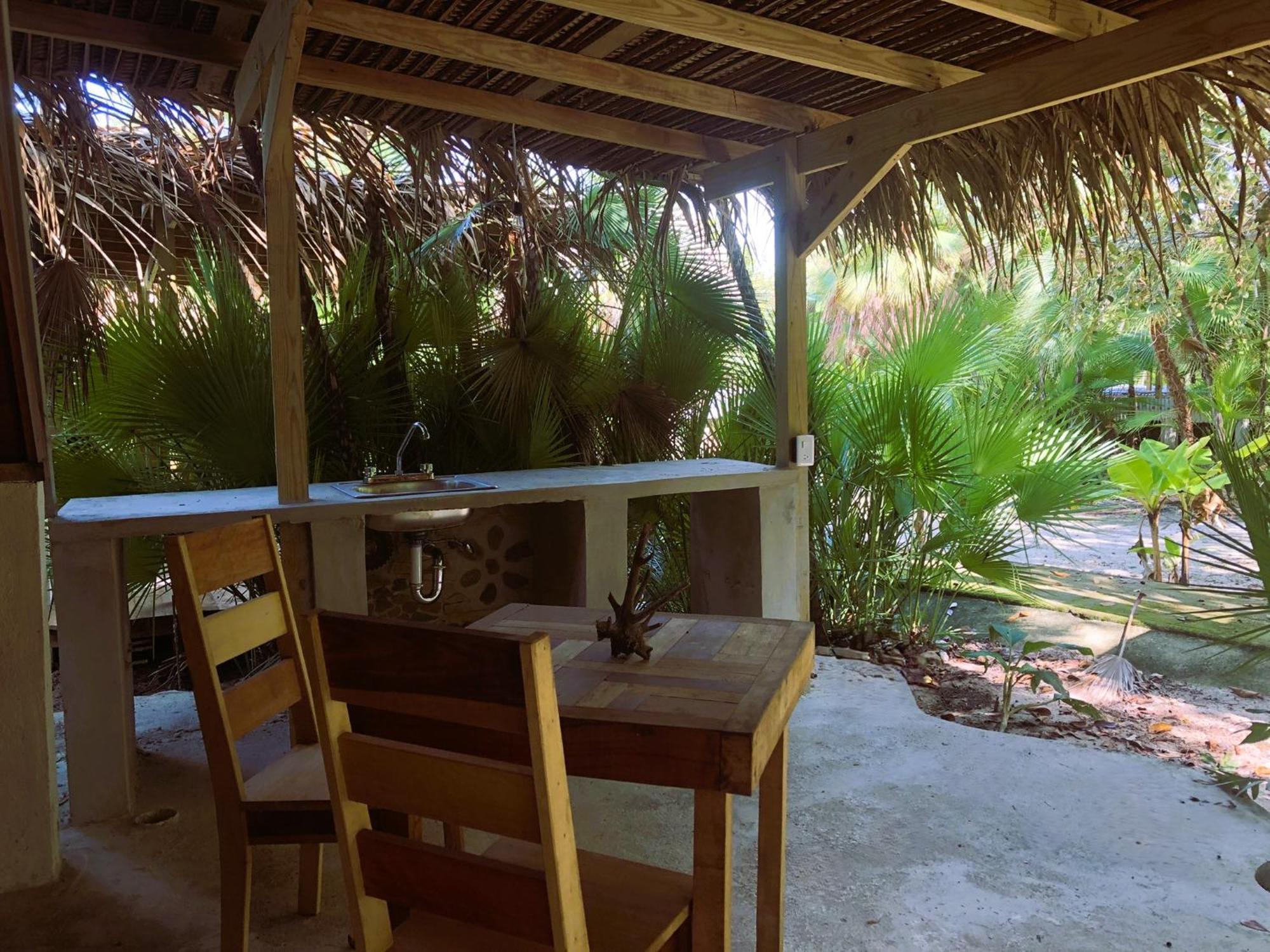 Kin Resort Lodge Maya Beach エクステリア 写真