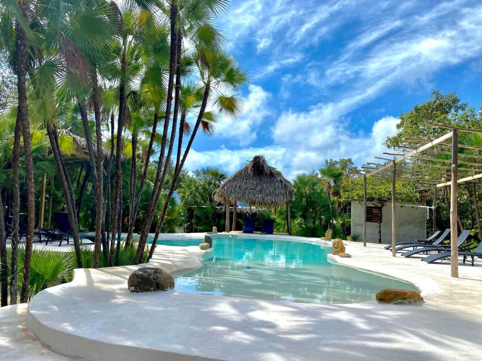 Kin Resort Lodge Maya Beach エクステリア 写真