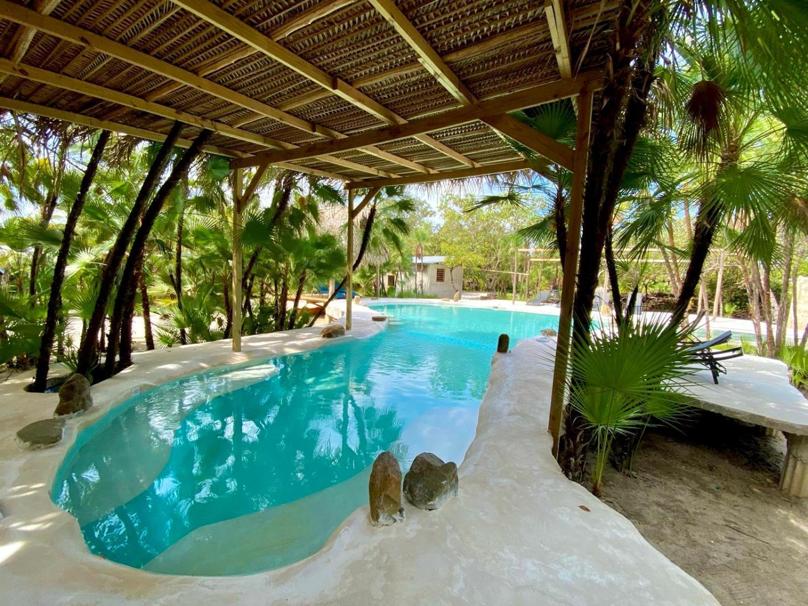 Kin Resort Lodge Maya Beach エクステリア 写真